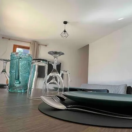 בית נופש Maison Bois Village - 4 Personnes לה קרוטואה